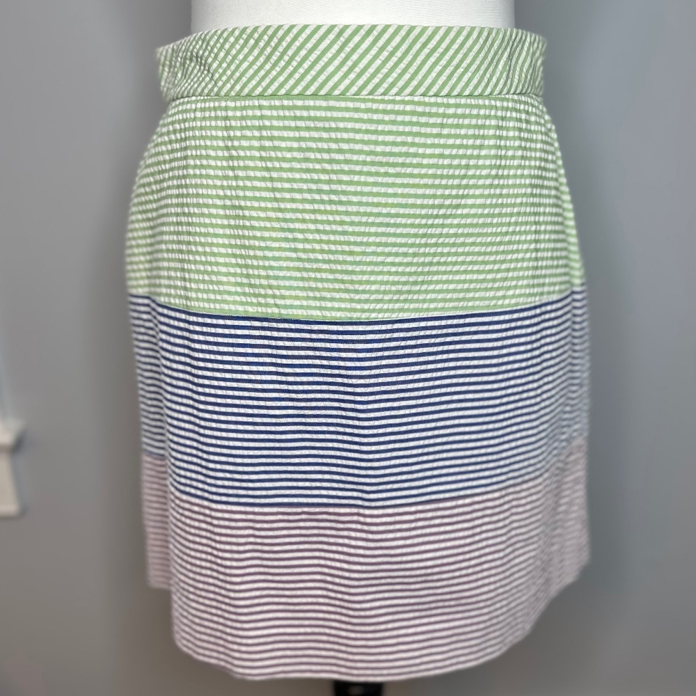 Brooks Brothers Green/Blue/Red seersucker mini-skirt. Size 4. Like new!